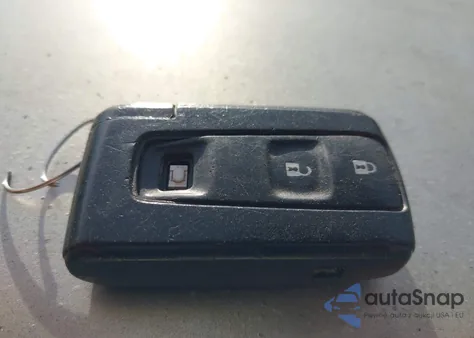 2009 Toyota Prius z USA, uszkodzony, nr VIN JTDKB20UX93494087